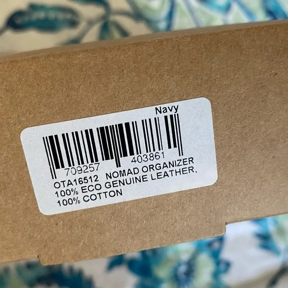 Sassy" Old Trend Nomad Organizer Wallet, Navy, (NEW) w Box) - Picture 16 of 17